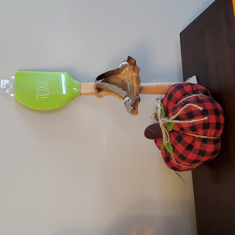 Rae Dunn Toxic Spatula with Witch Hat Cookie Cutter